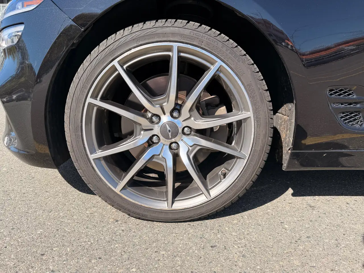 Genesis G70 - Image 6