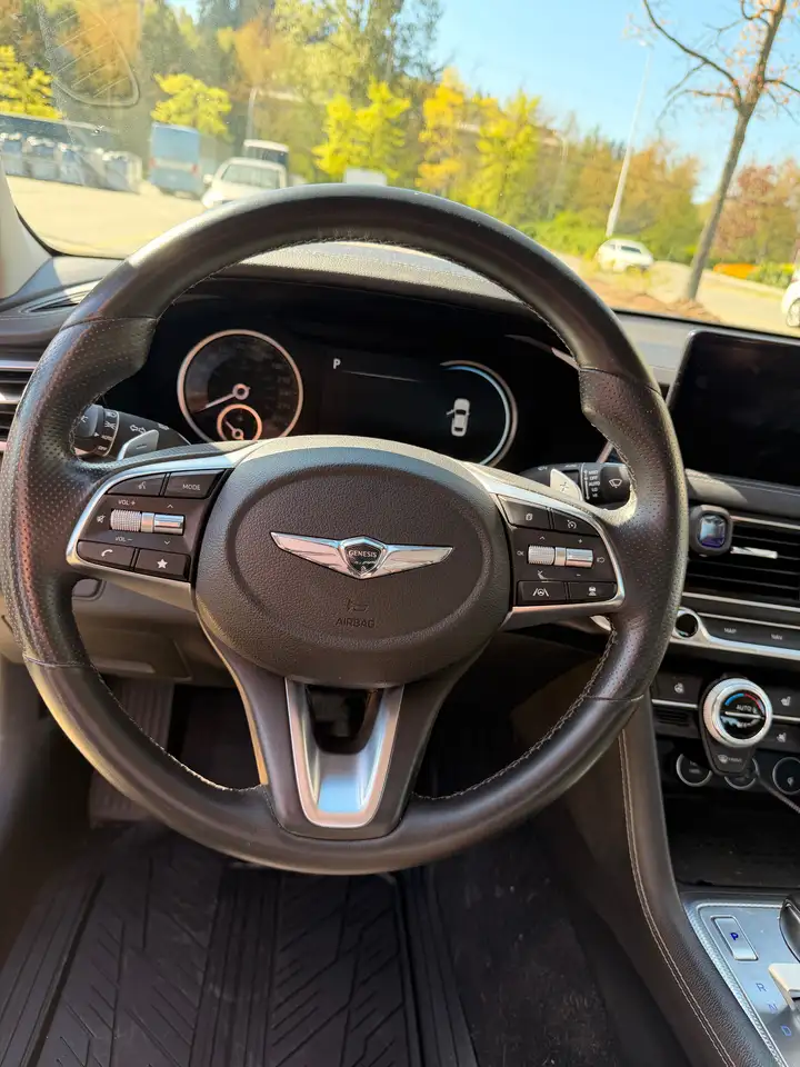 Genesis G70 - Image 9