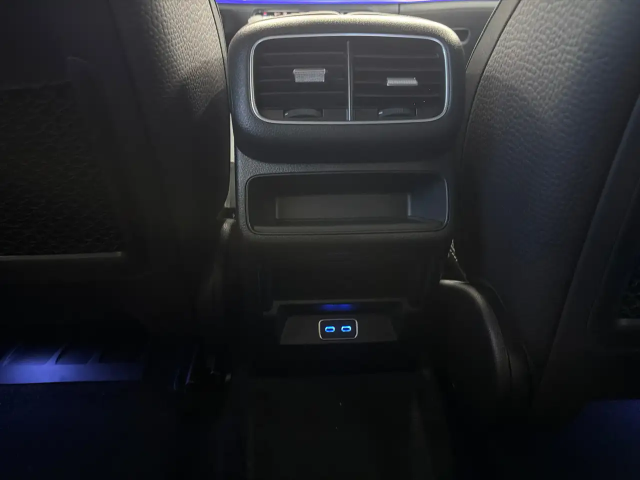 Mercedes-Benz GLE - Image 28