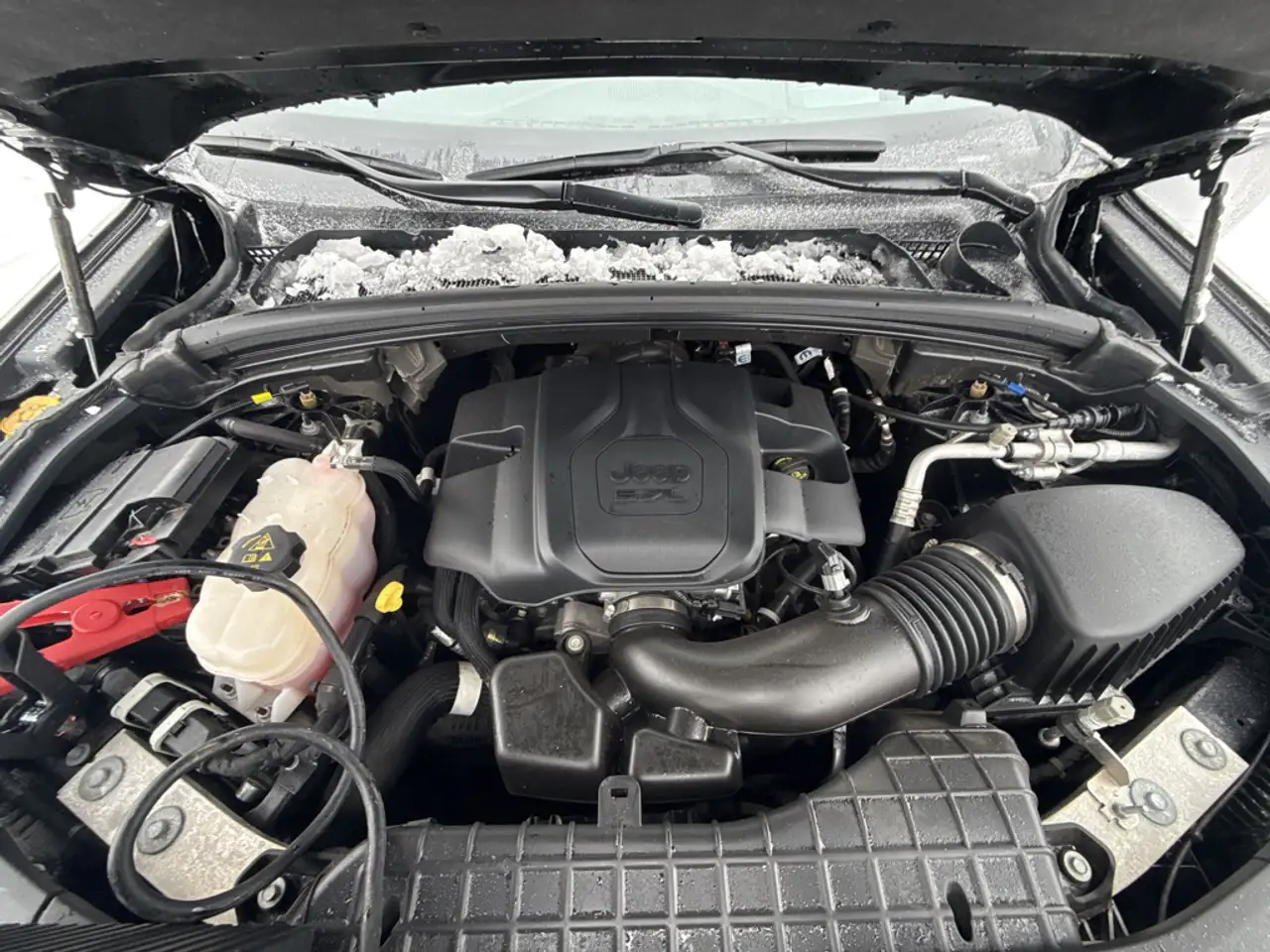 Jeep Grand Cherokee - Image 31