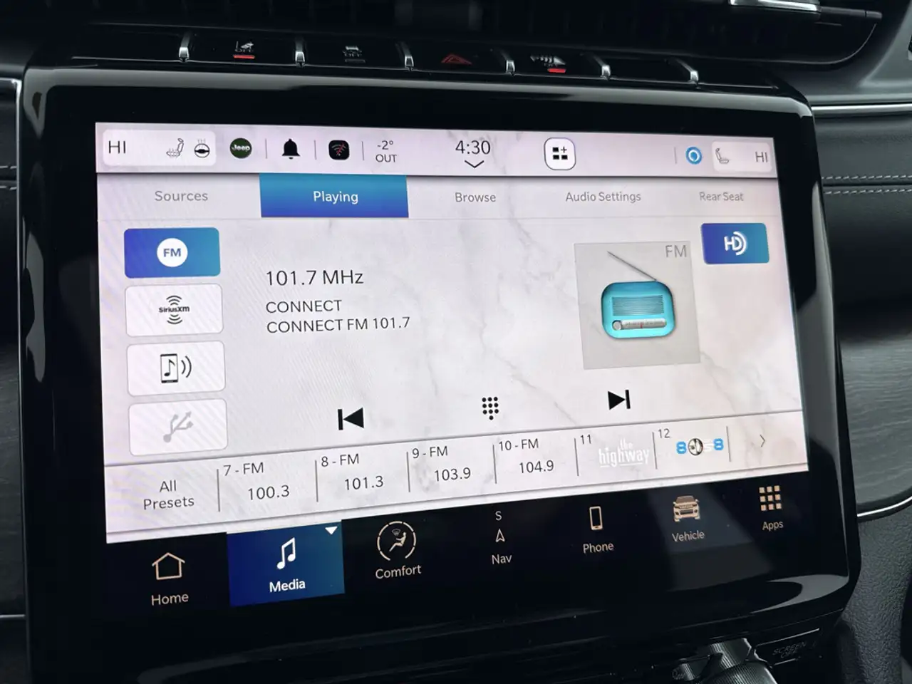 Jeep Grand Cherokee - Image 22