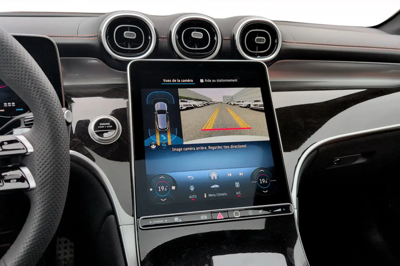 Mercedes-Benz GLC - Image 9