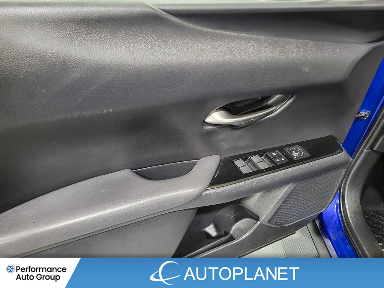 Lexus UX - Image 16