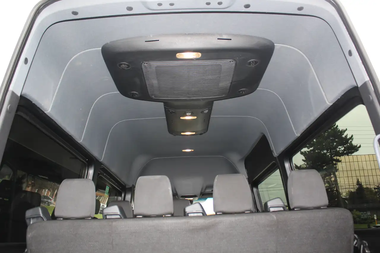 Mercedes-Benz Sprinter - Image 3