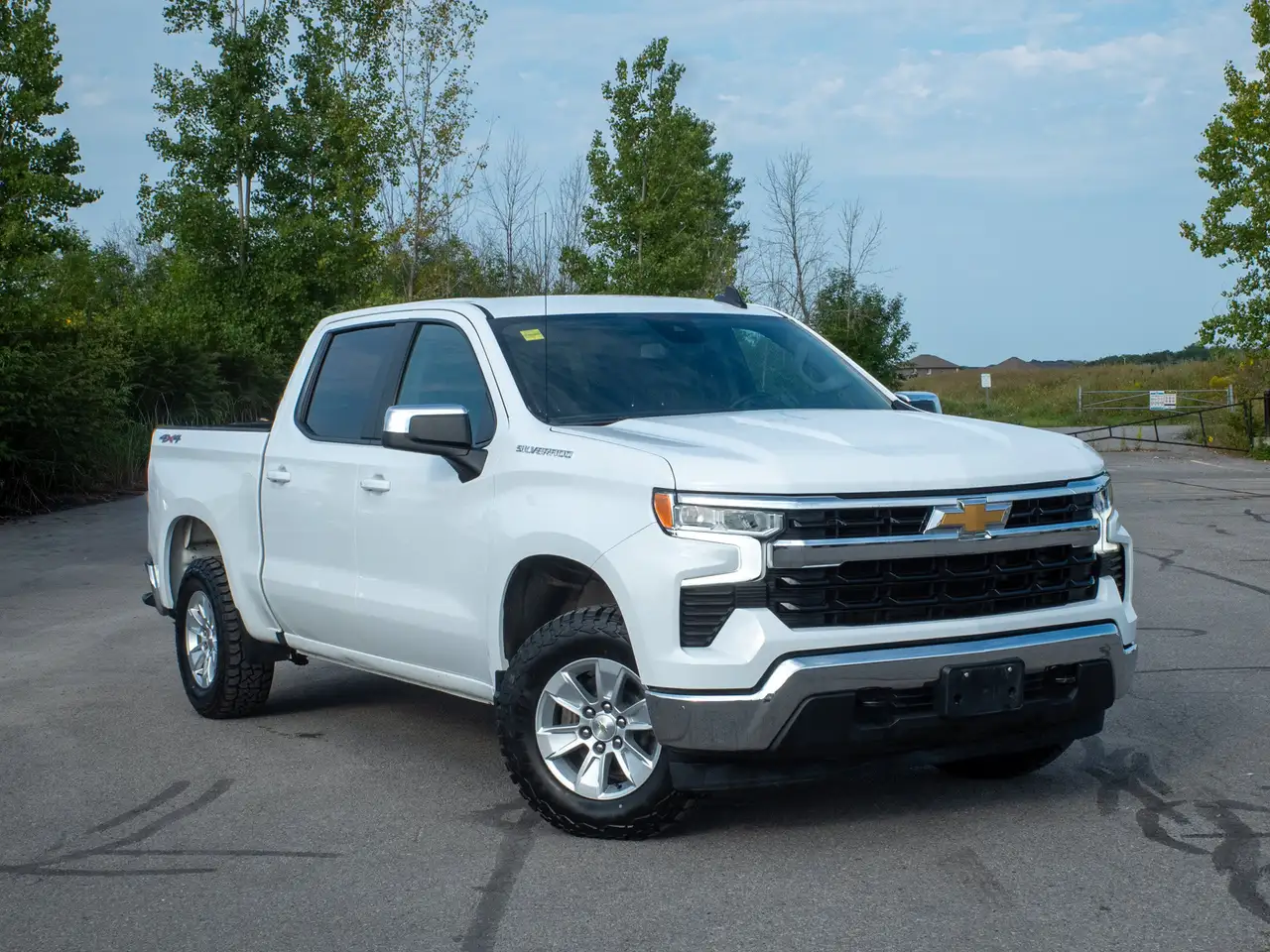 Chevrolet Silverado 1500 - Image 43