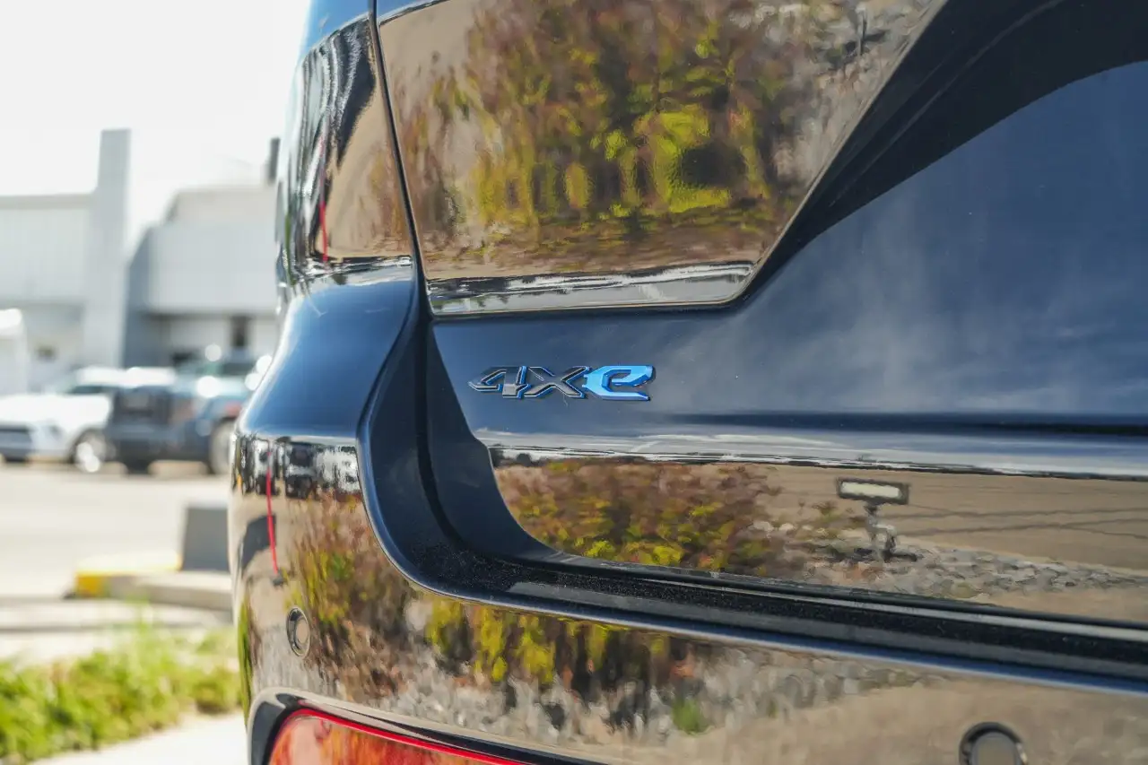 Jeep Grand Cherokee - Image 10