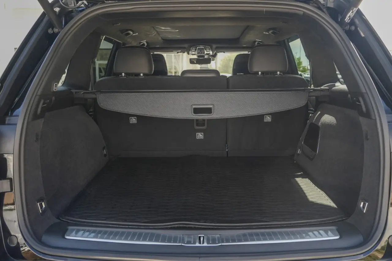 Jeep Grand Cherokee - Image 4