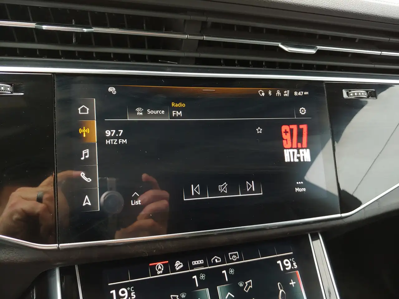 Audi Q8 - Image 27