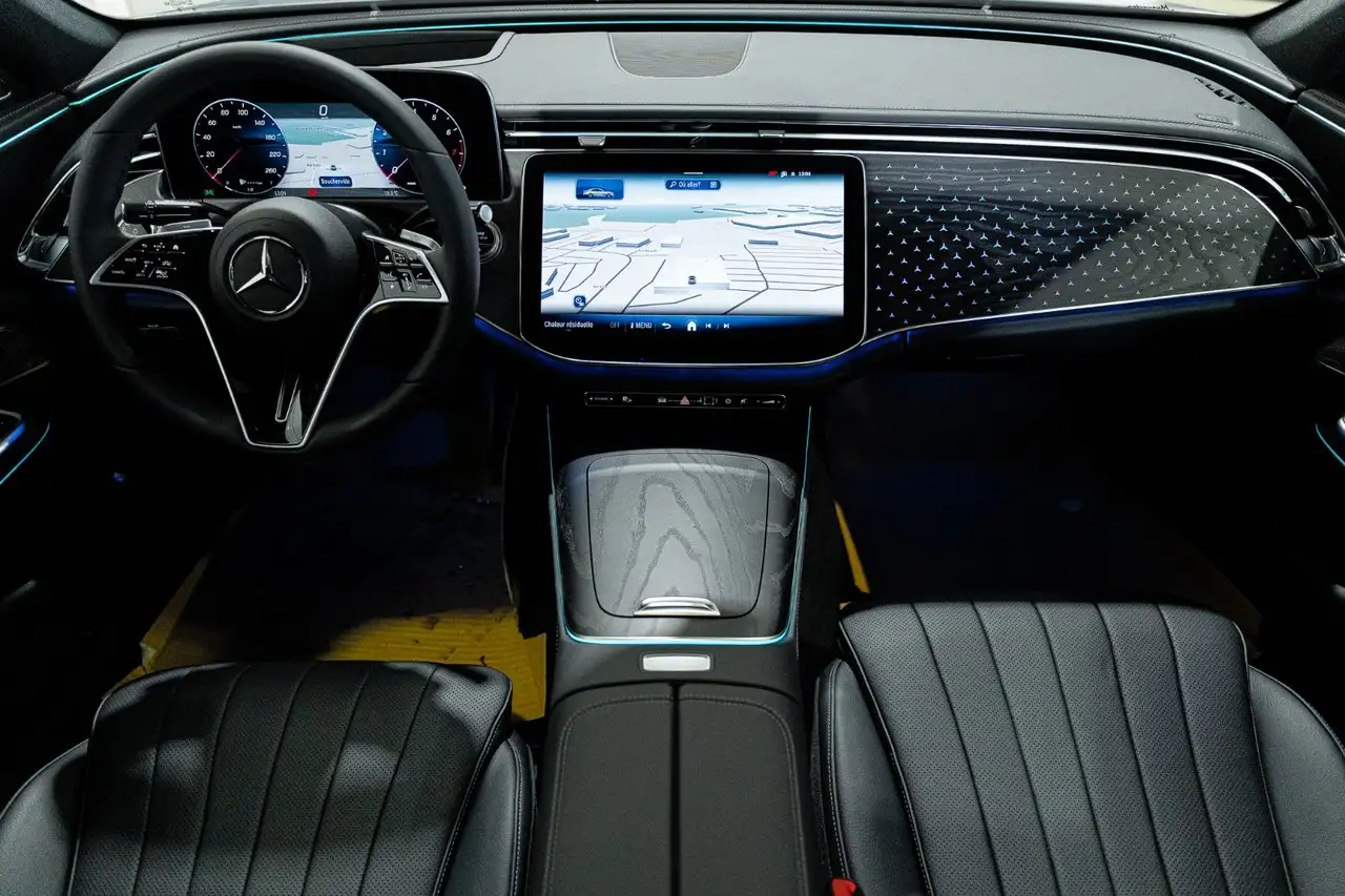 Mercedes-Benz E-Class - Image 17