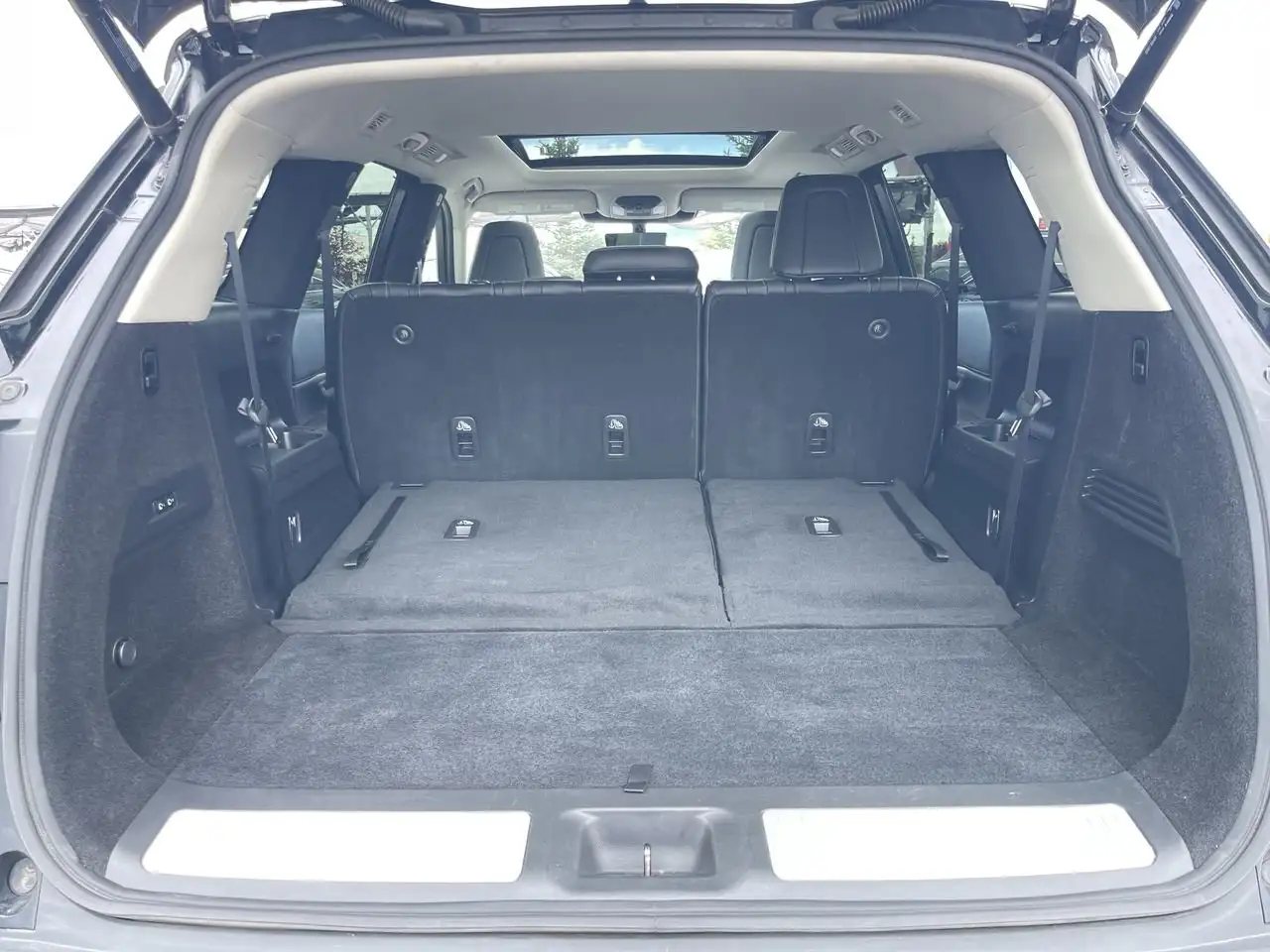Infiniti QX60 - Image 32