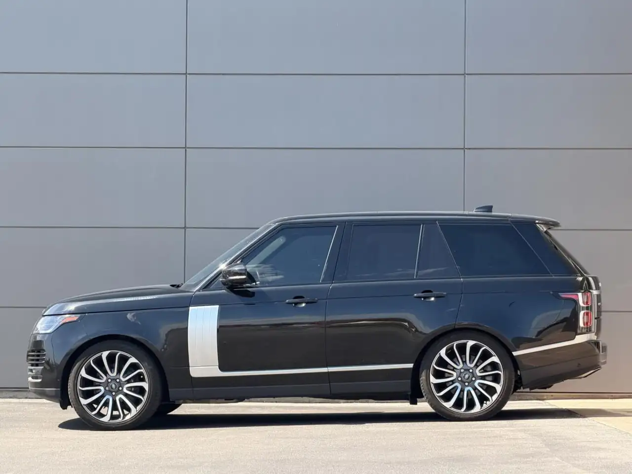 Land Rover Range Rover - Image 3