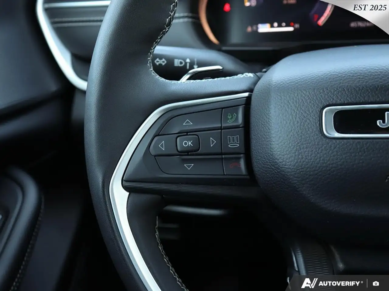 Jeep Grand Cherokee - Image 16