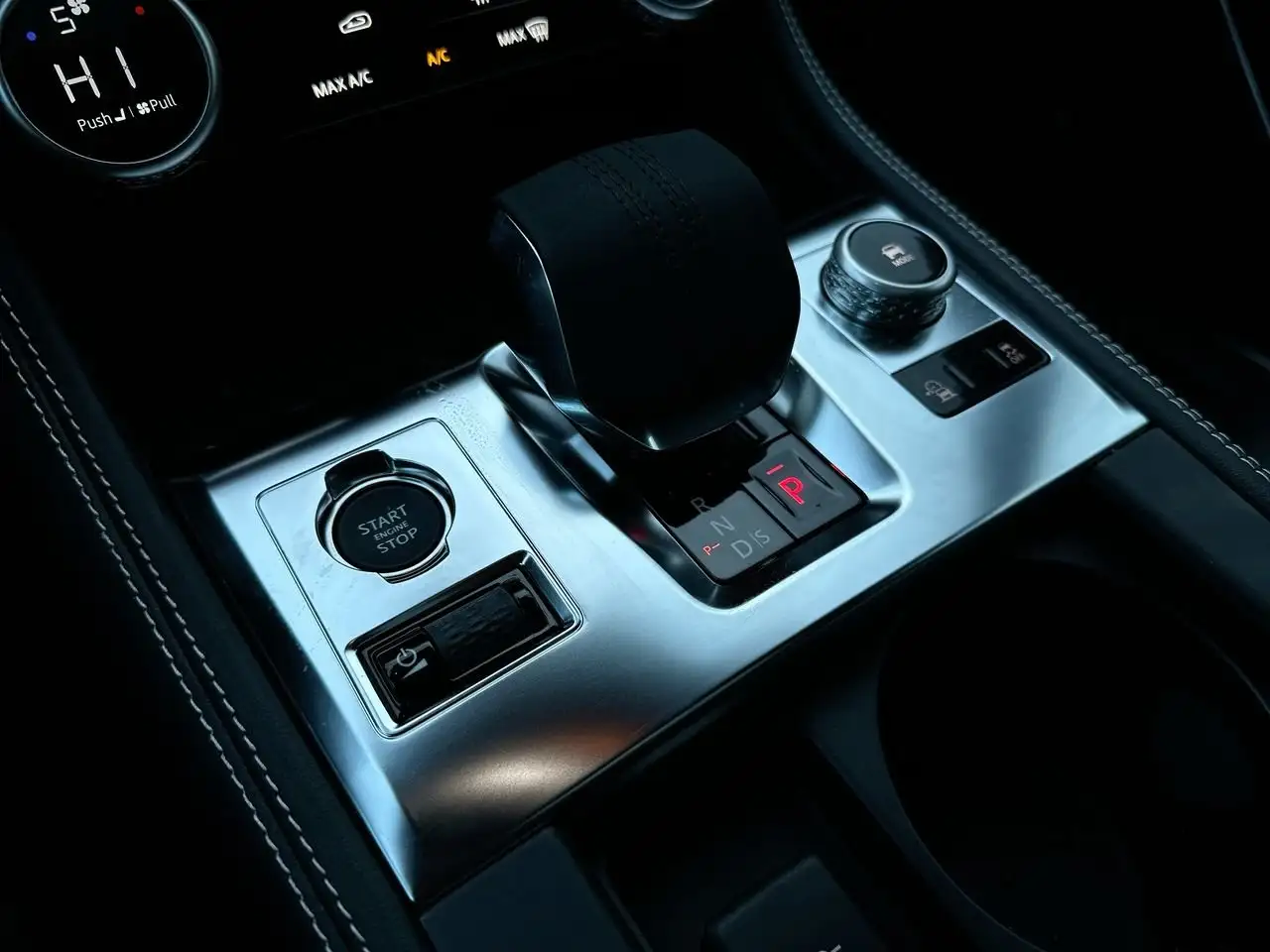 Jaguar F-Pace - Image 26
