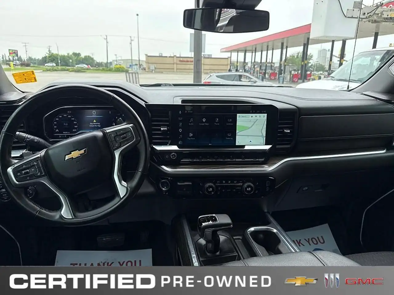 Chevrolet Silverado 1500 - Image 12