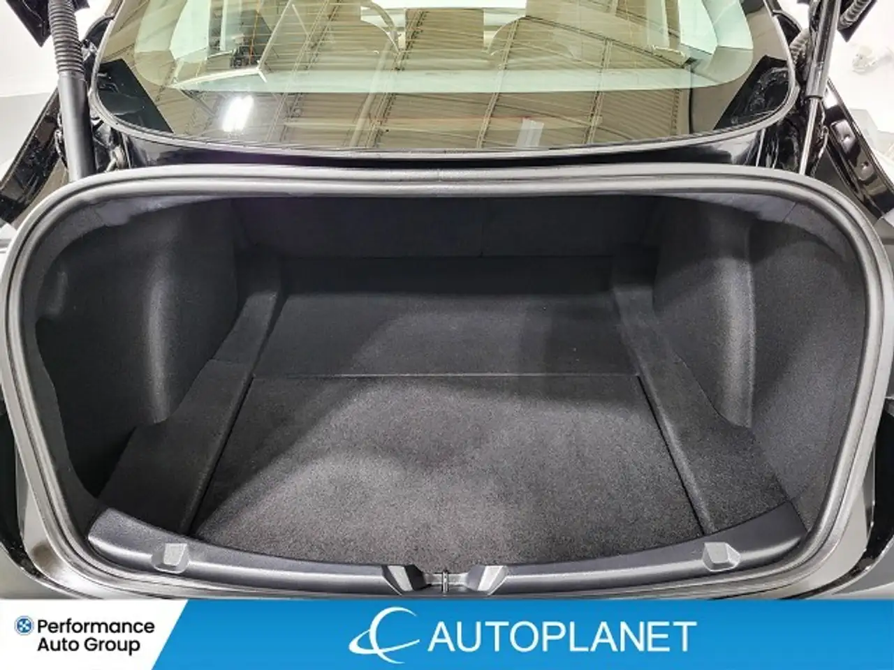 Tesla Model 3 - Image 23