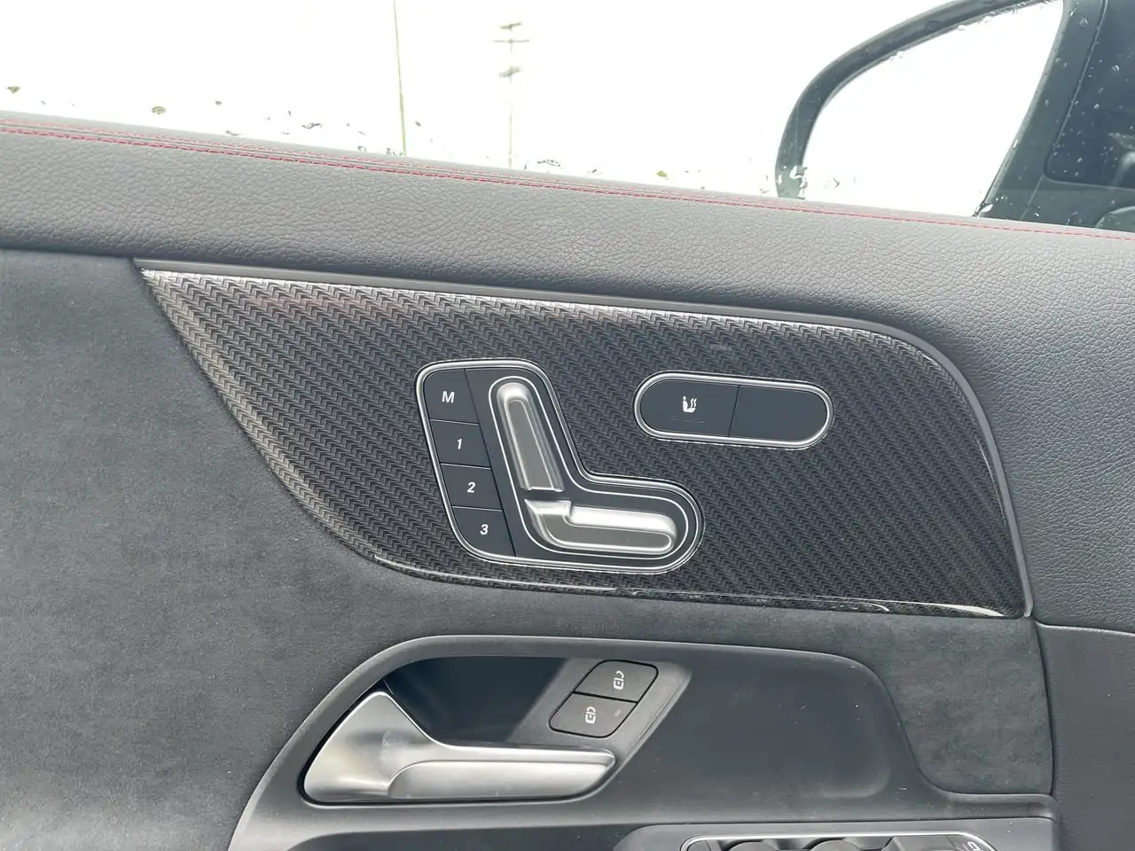 Mercedes-Benz GLA - Image 26