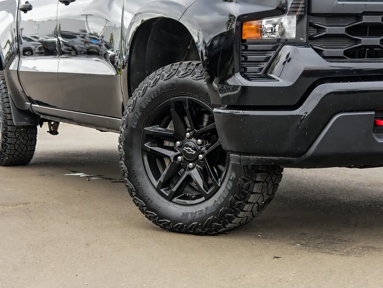 Chevrolet Silverado 1500 - Image 6