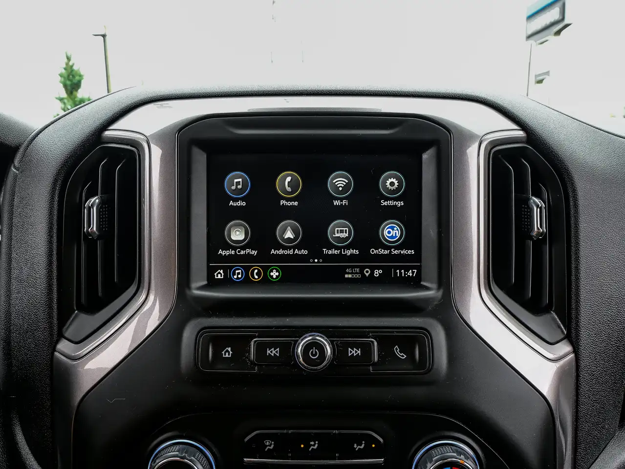 Chevrolet Silverado 1500 - Image 25
