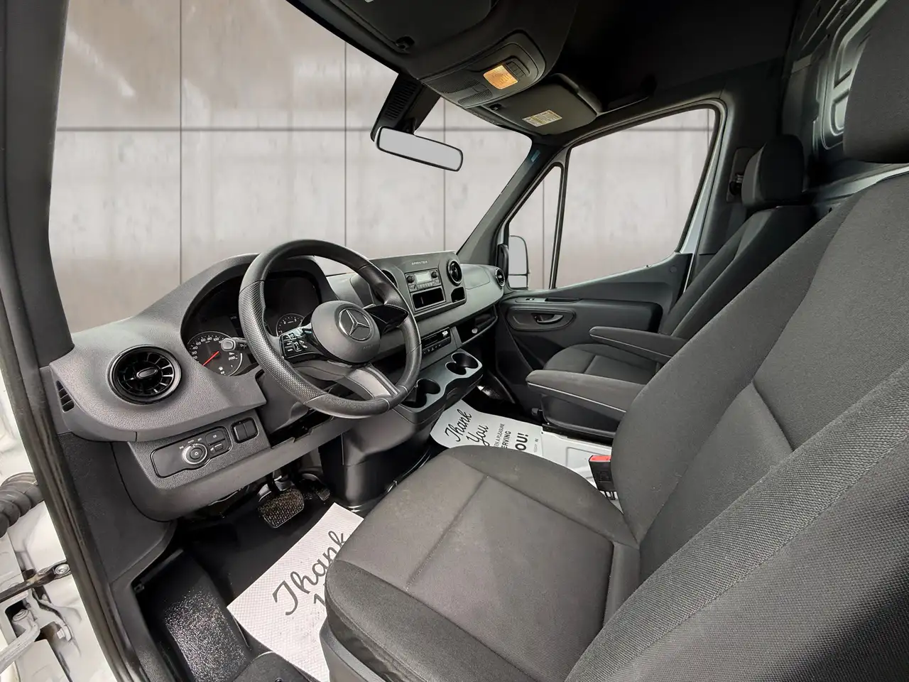 Mercedes-Benz Sprinter - Image 8