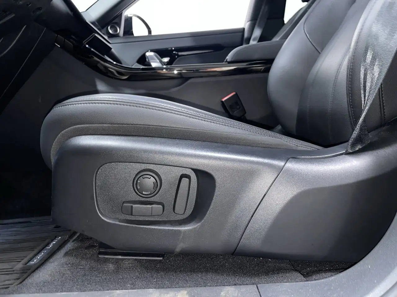 Land Rover Range Rover Evoque - Image 20