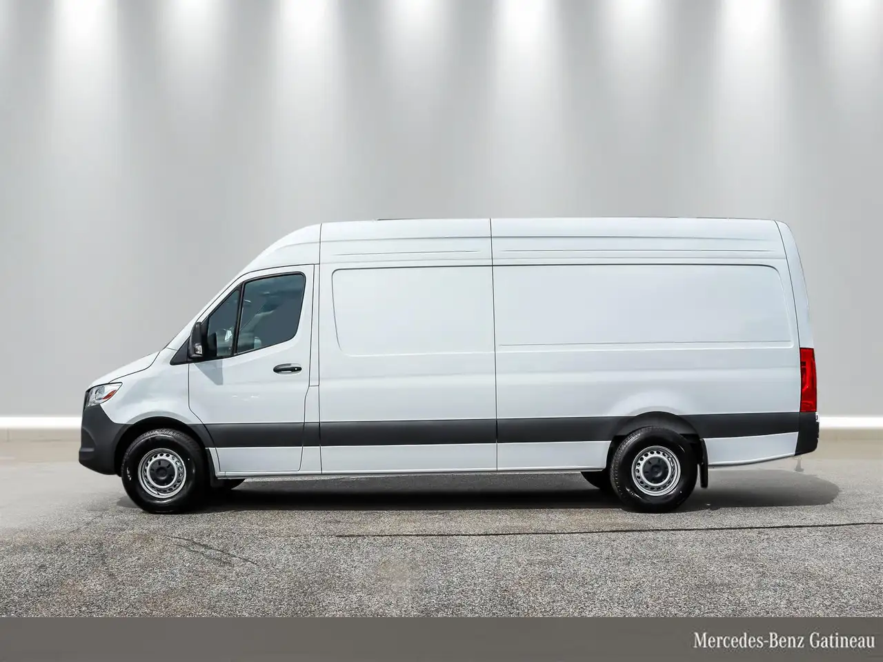 Mercedes-Benz Sprinter - Image 8