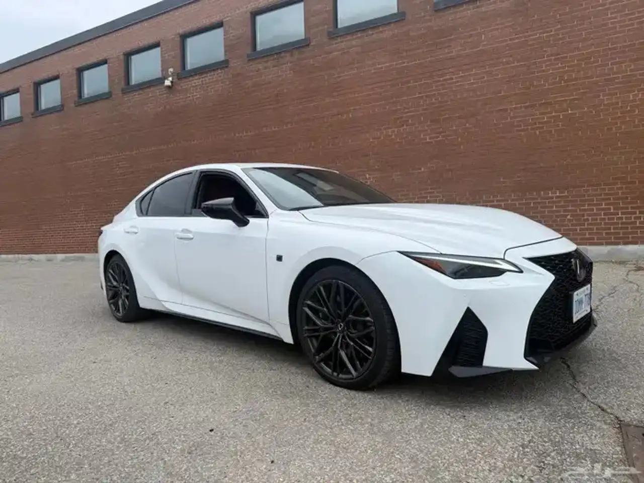 Lexus IS 500 - Image 3