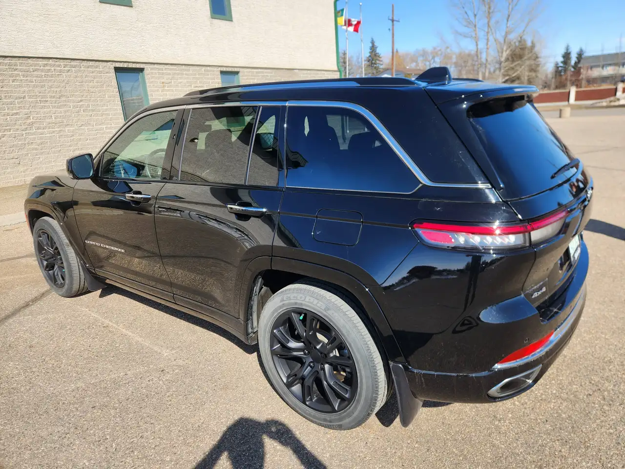Jeep Grand Cherokee - Image 16