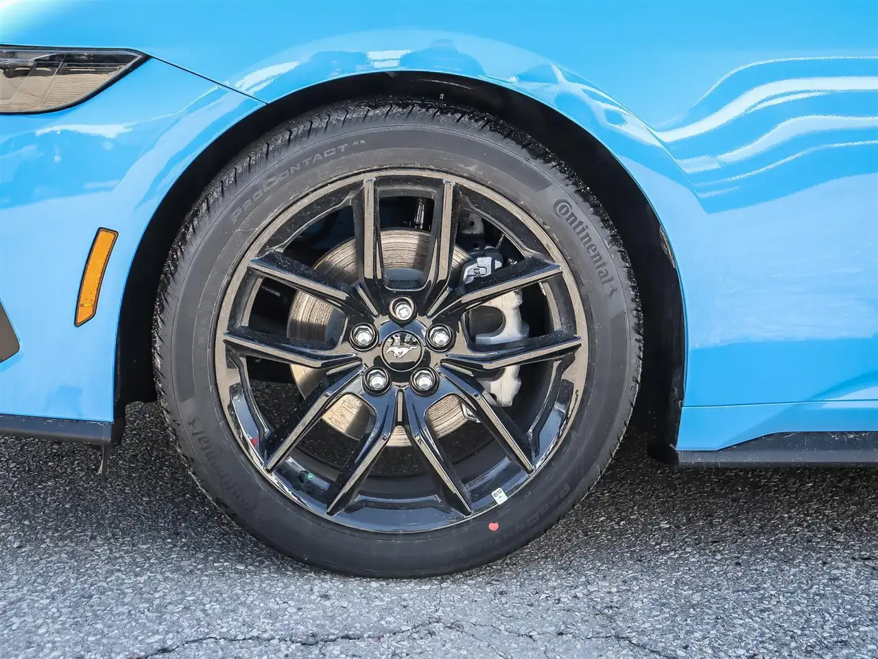 Ford Mustang - Image 15