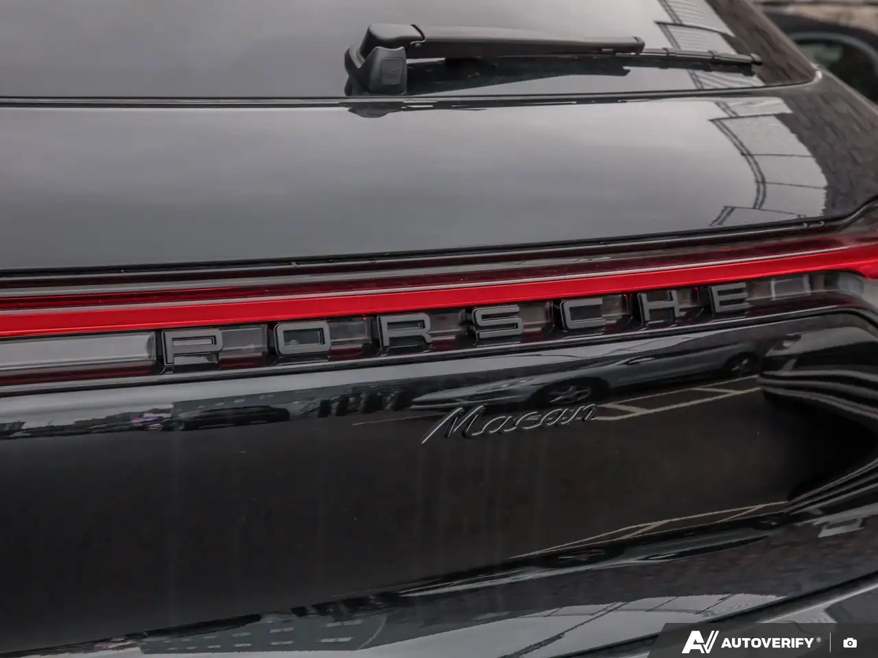 Porsche Macan - Image 25