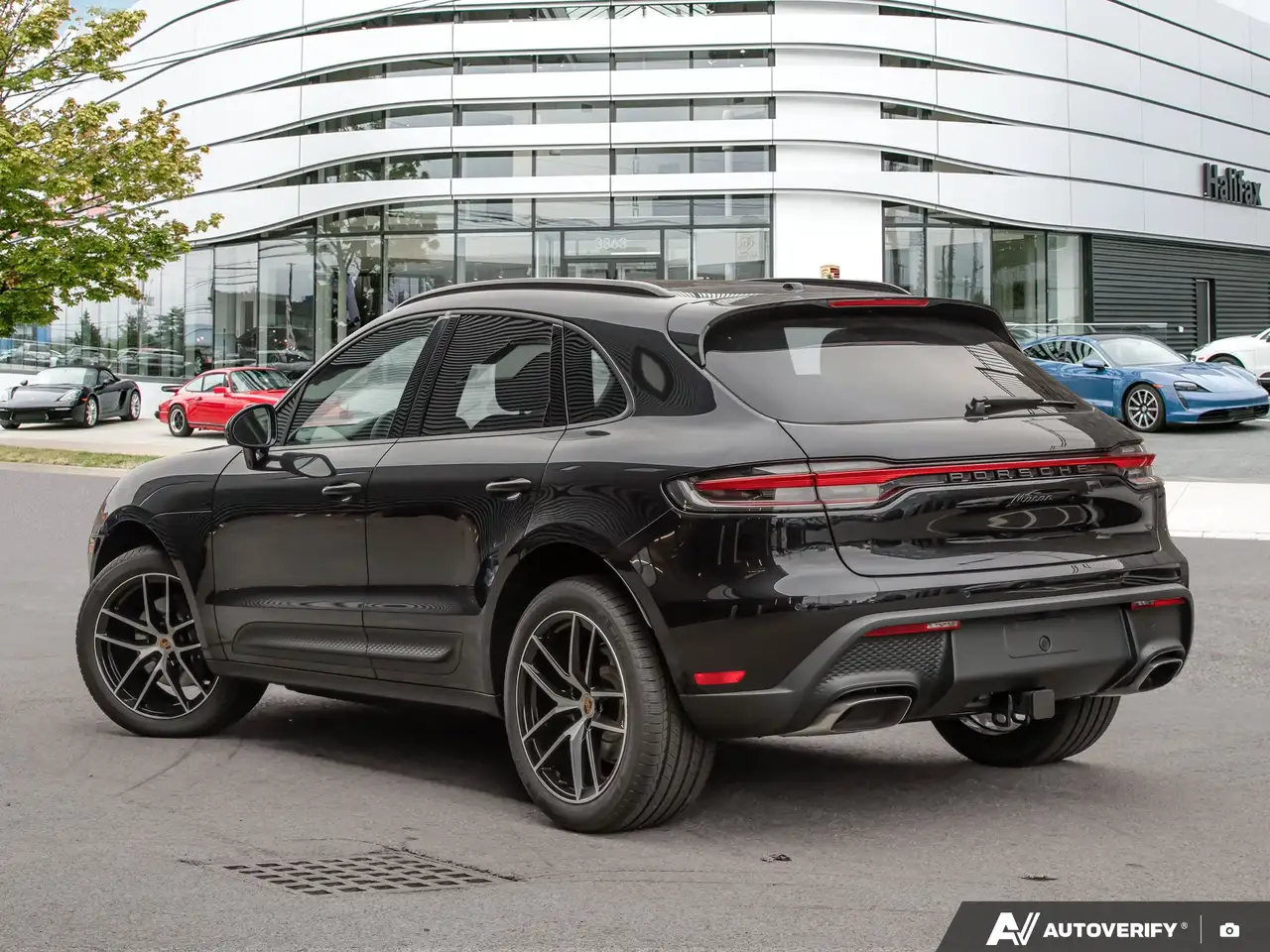 Porsche Macan - Image 4