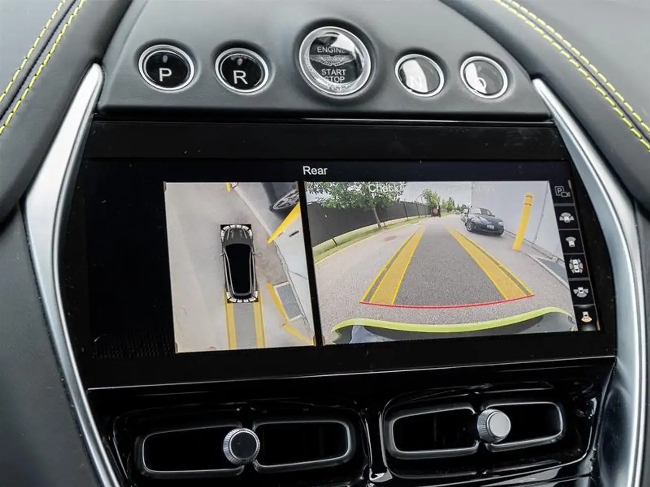 Aston Martin DBX - Image 17