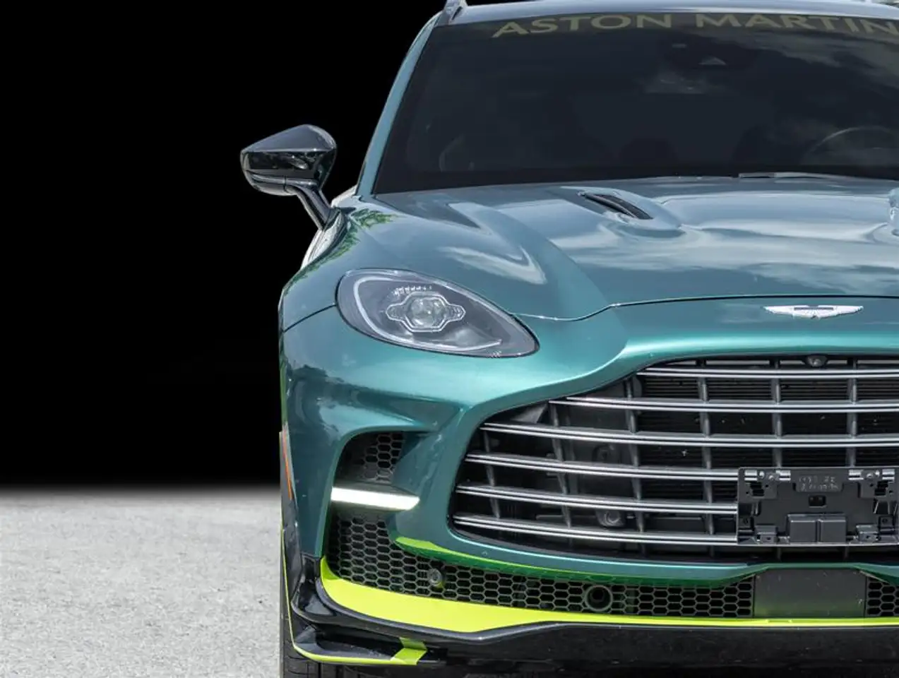 Aston Martin DBX - Image 7