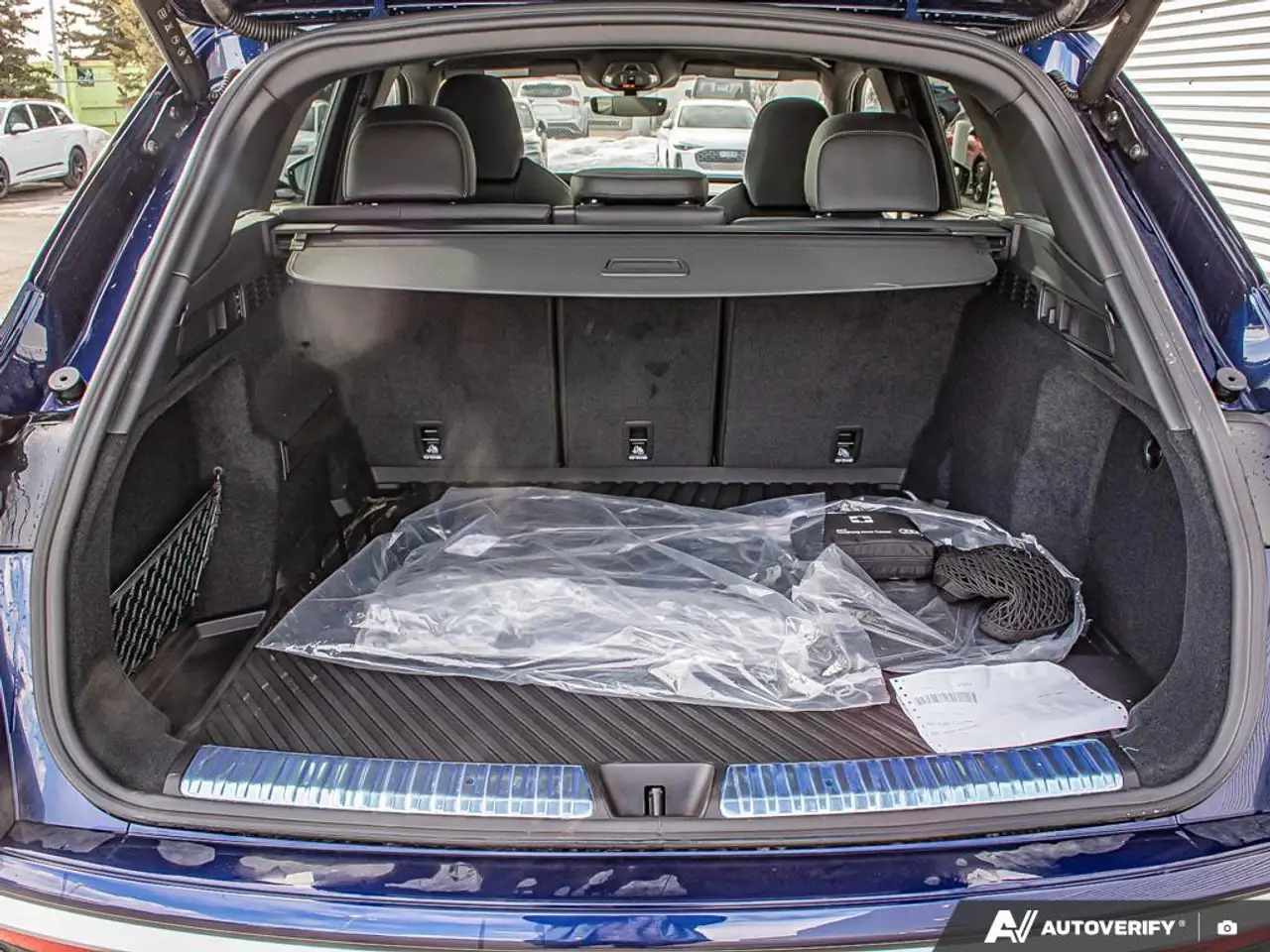 Audi SQ5 - Image 11