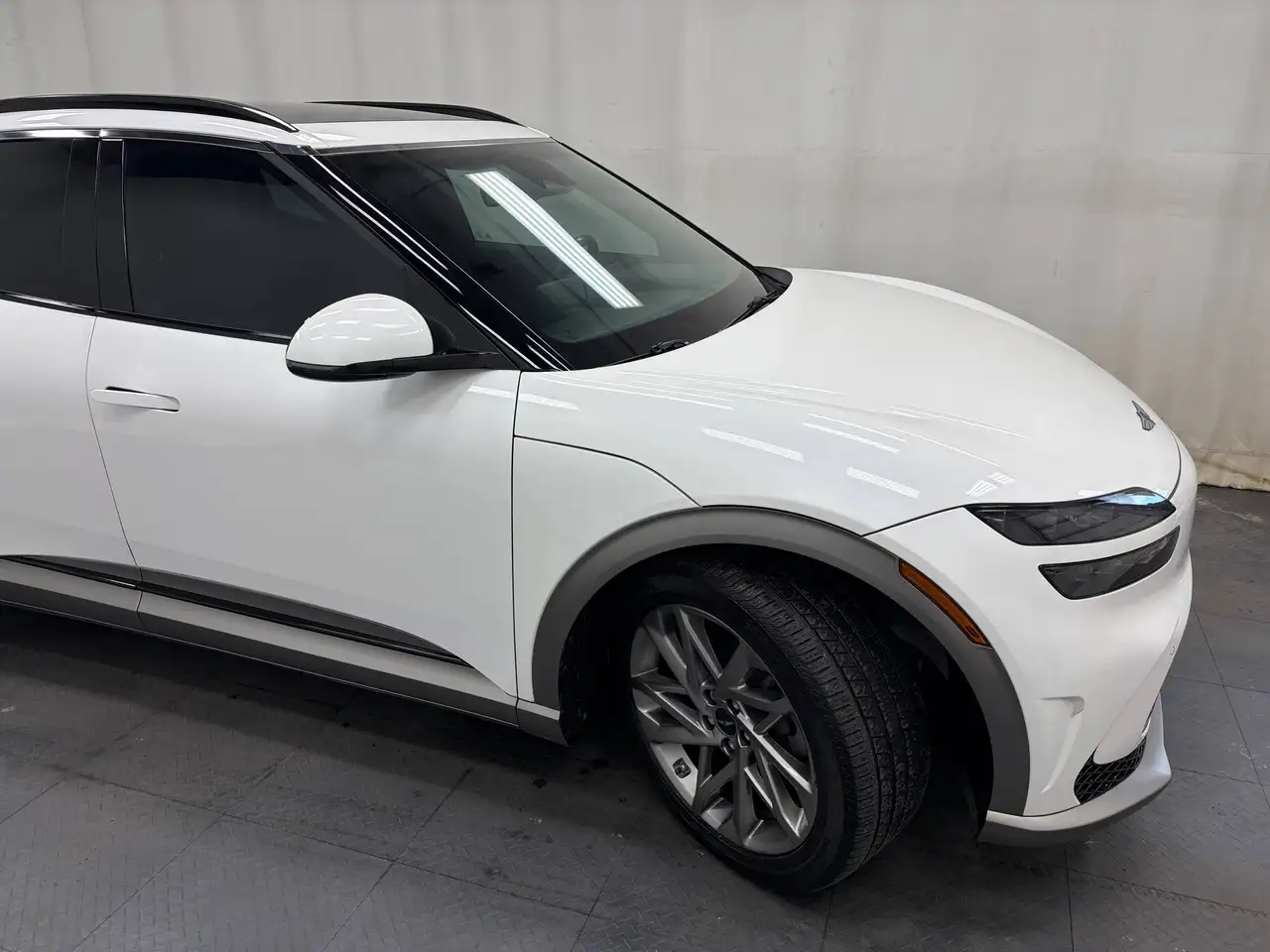 Genesis GV60 - Image 14