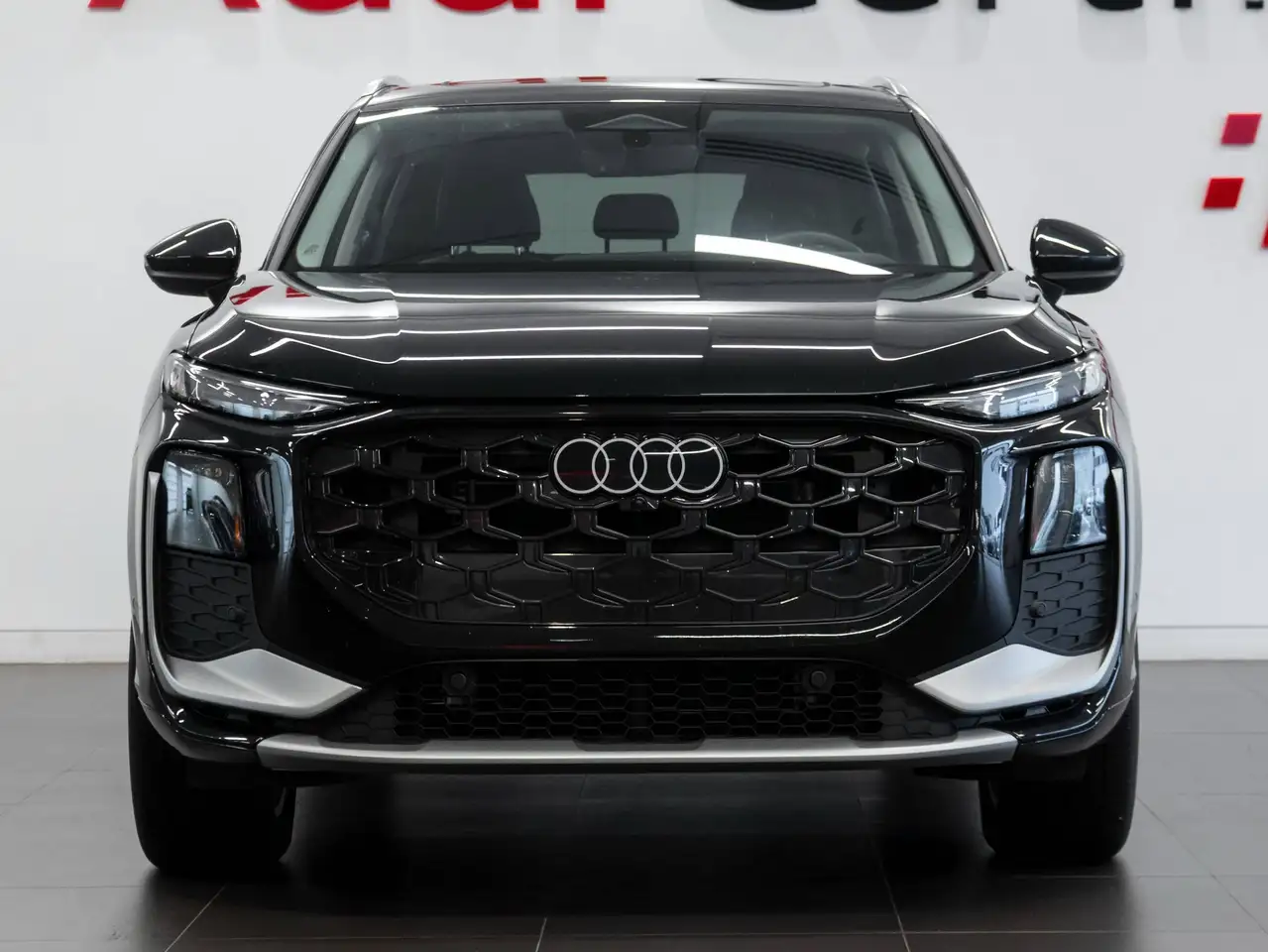 Audi Q3 - Image 2