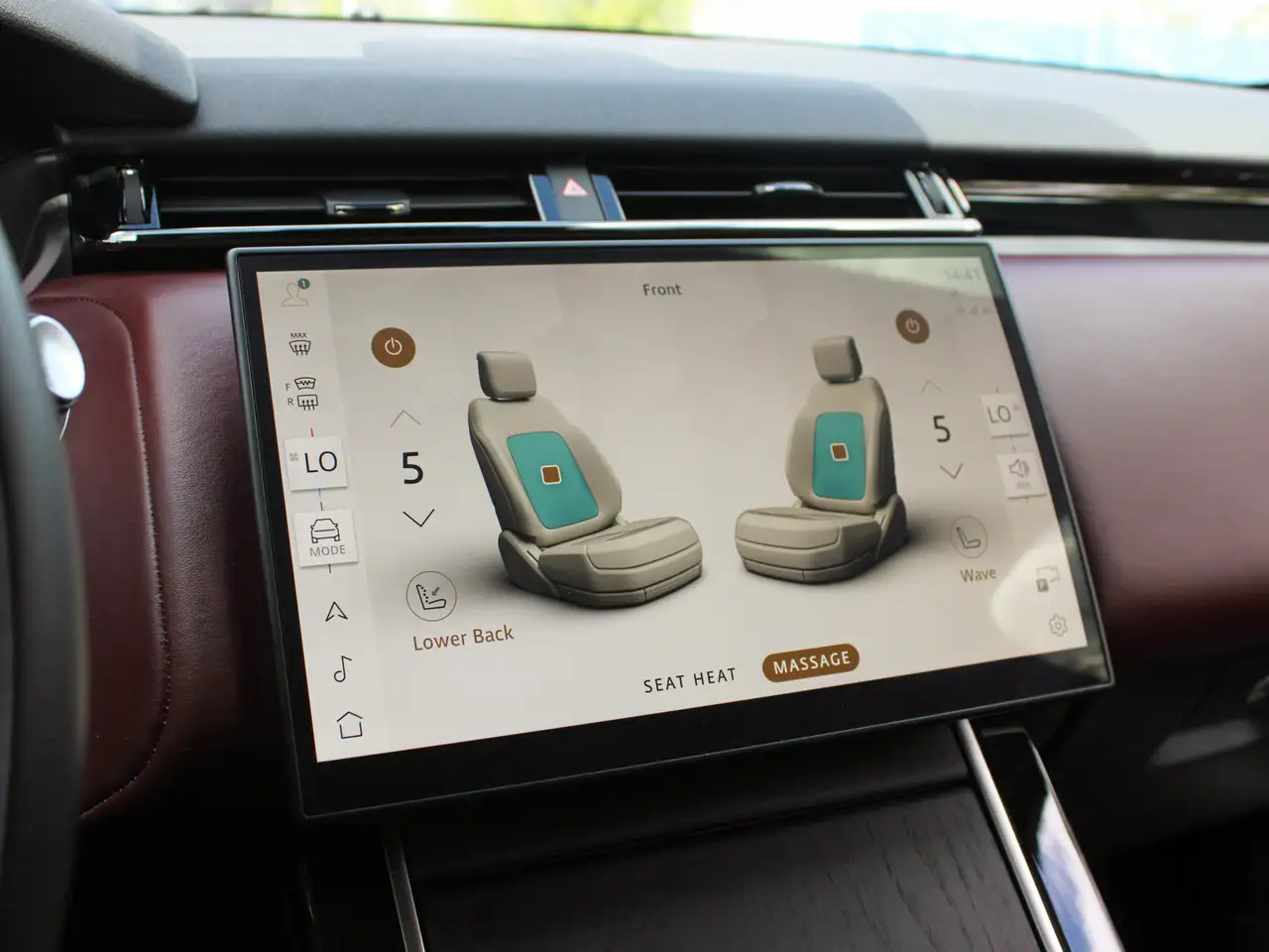 Land Rover Range Rover Velar - Image 27