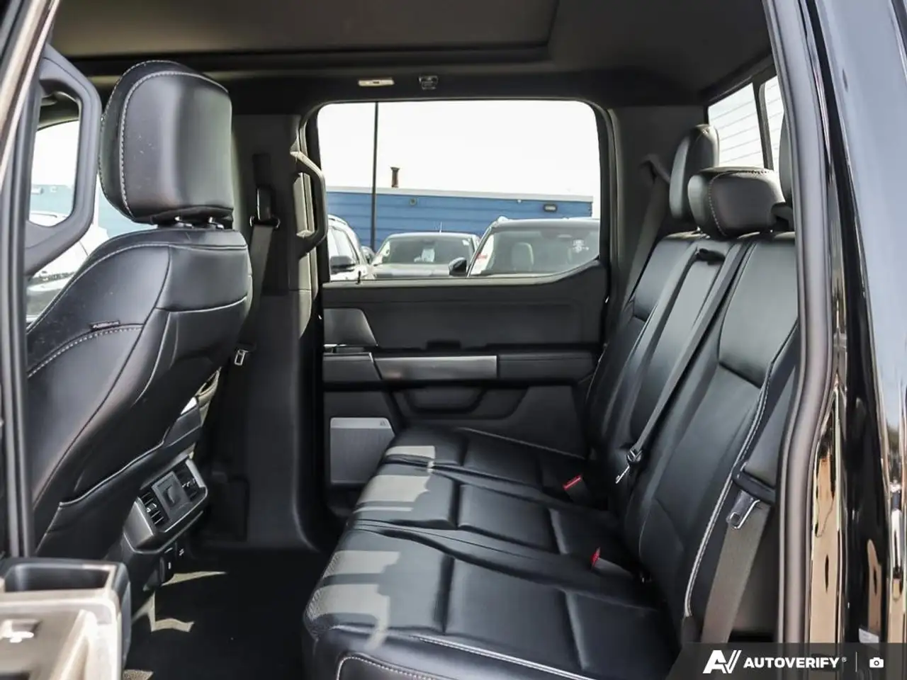 Ford F-150 - Image 23