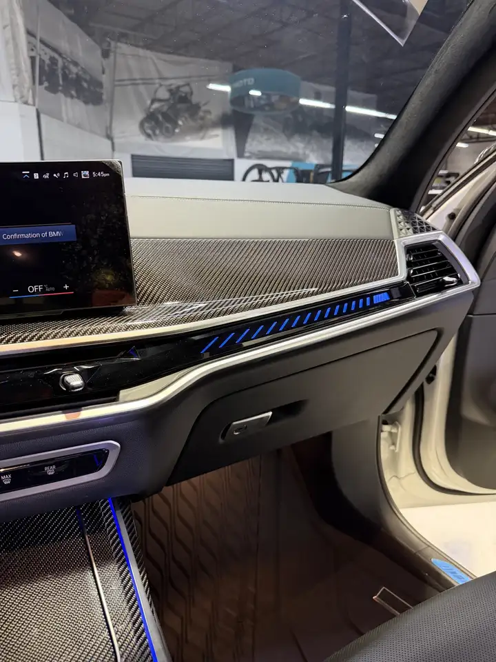 BMW X7 - Image 13