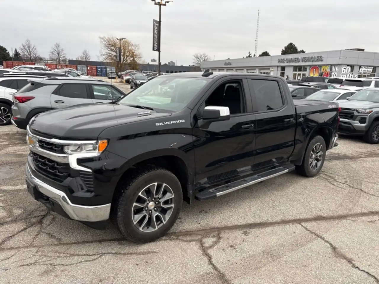 Chevrolet Silverado 1500 - Image 2