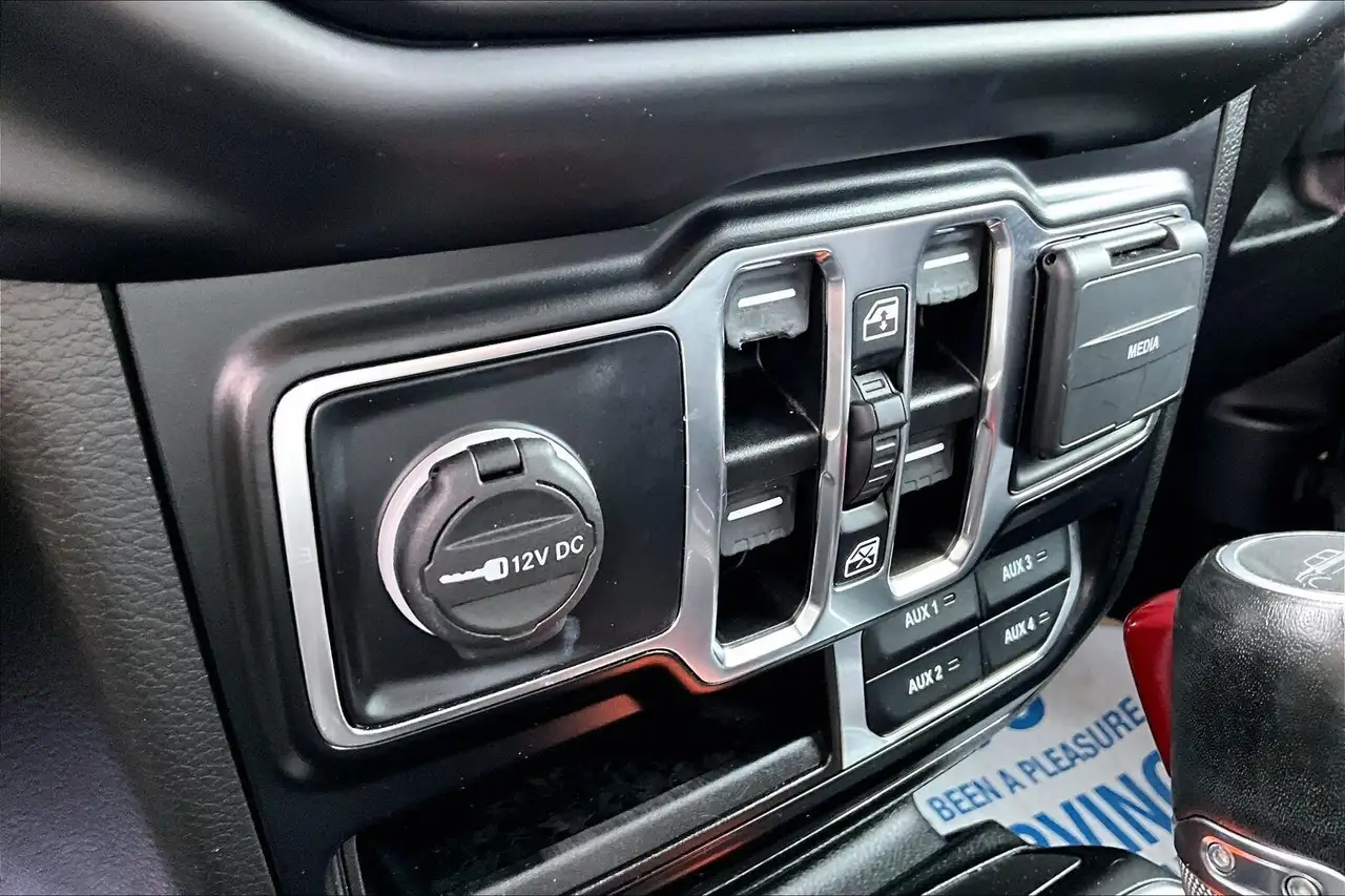 Jeep Gladiator - Image 17