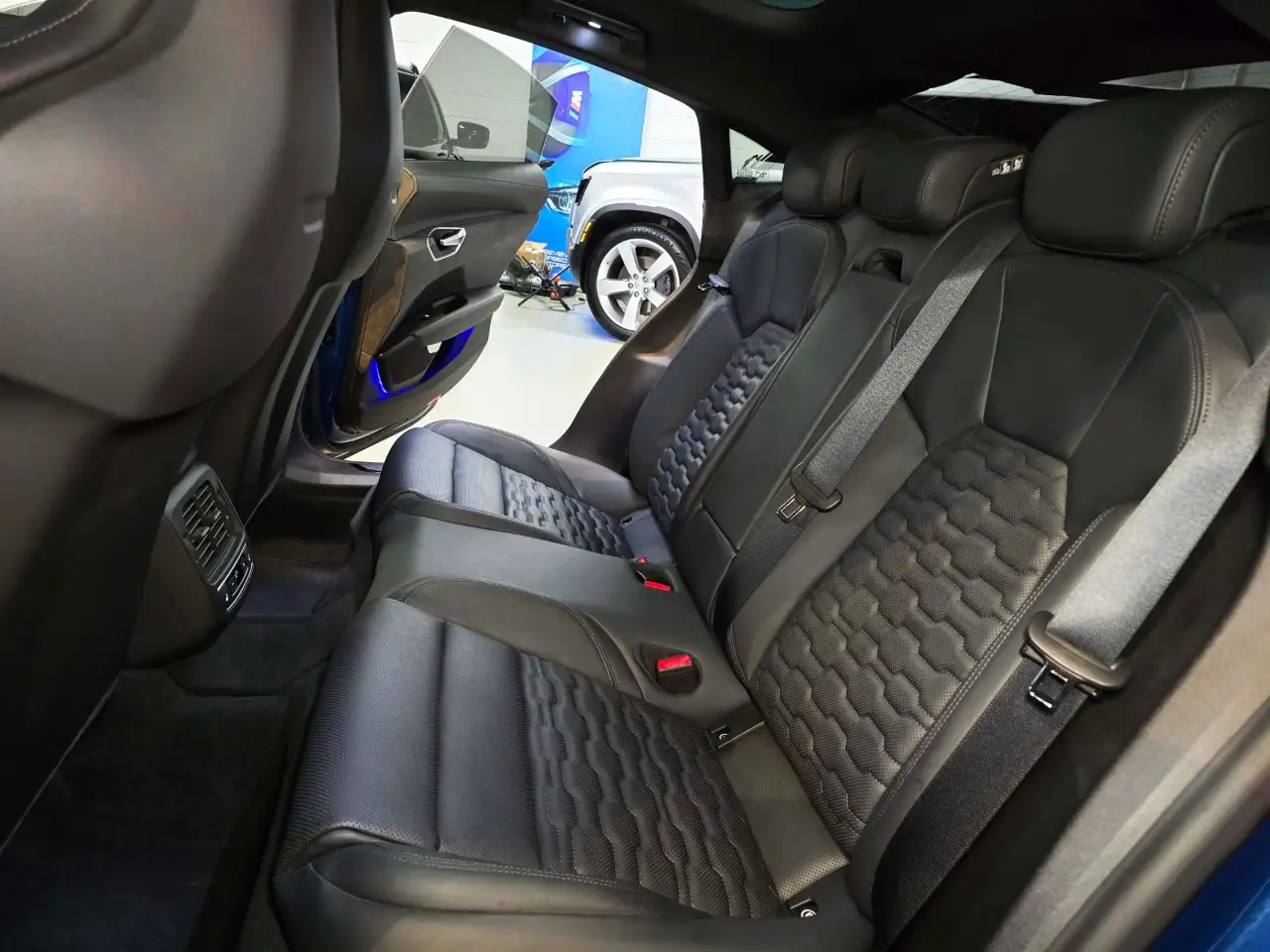 Audi e-tron GT - Image 14