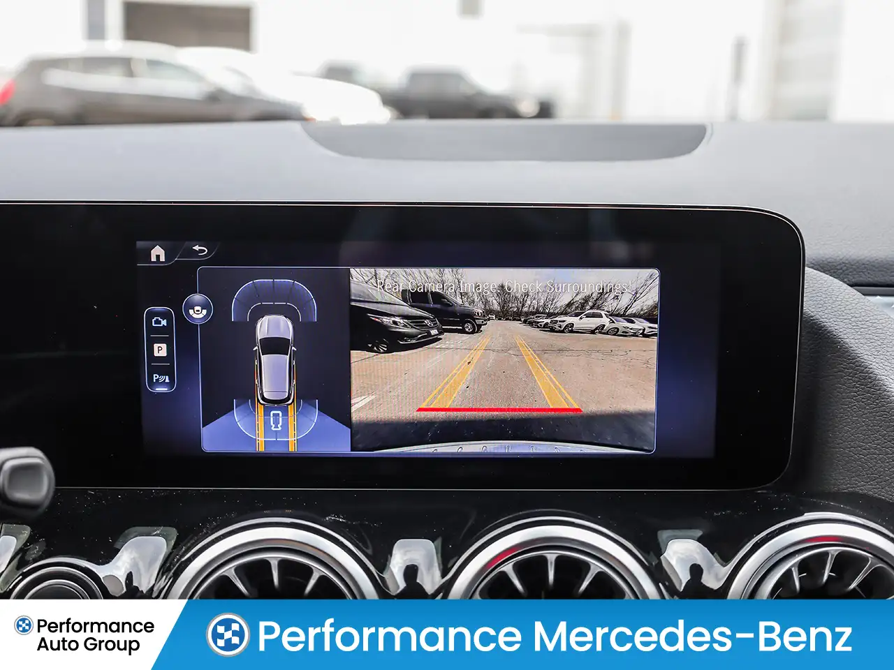 Mercedes-Benz GLA - Image 23