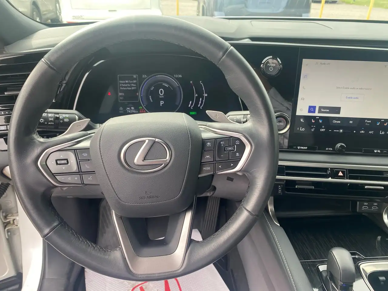 Lexus RX - Image 13