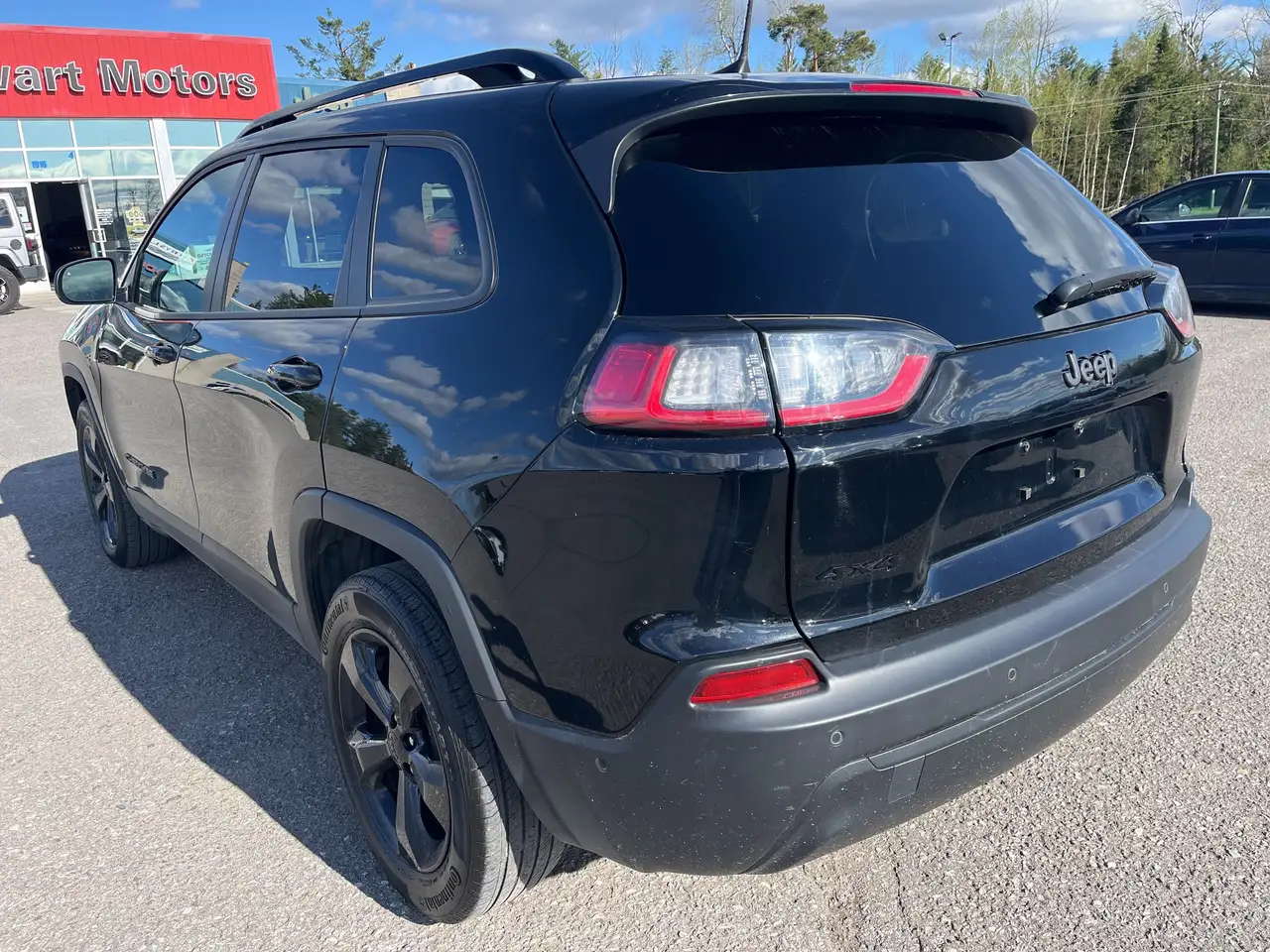 Jeep Cherokee - Image 22