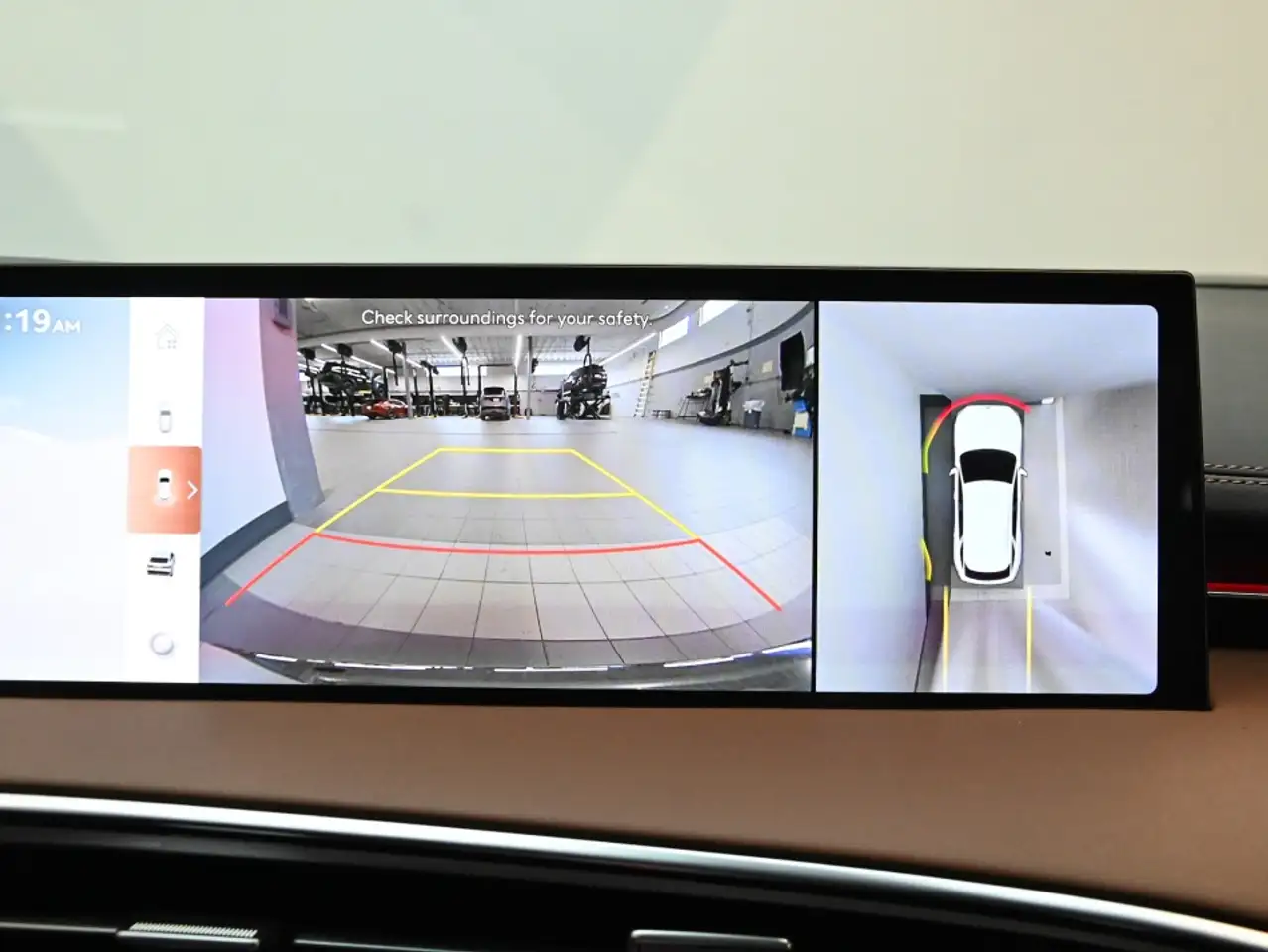 Genesis GV70 - Image 15