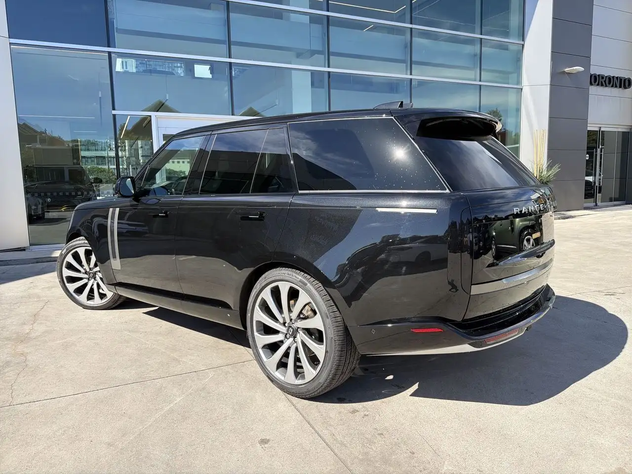 Land Rover Range Rover - Image 6