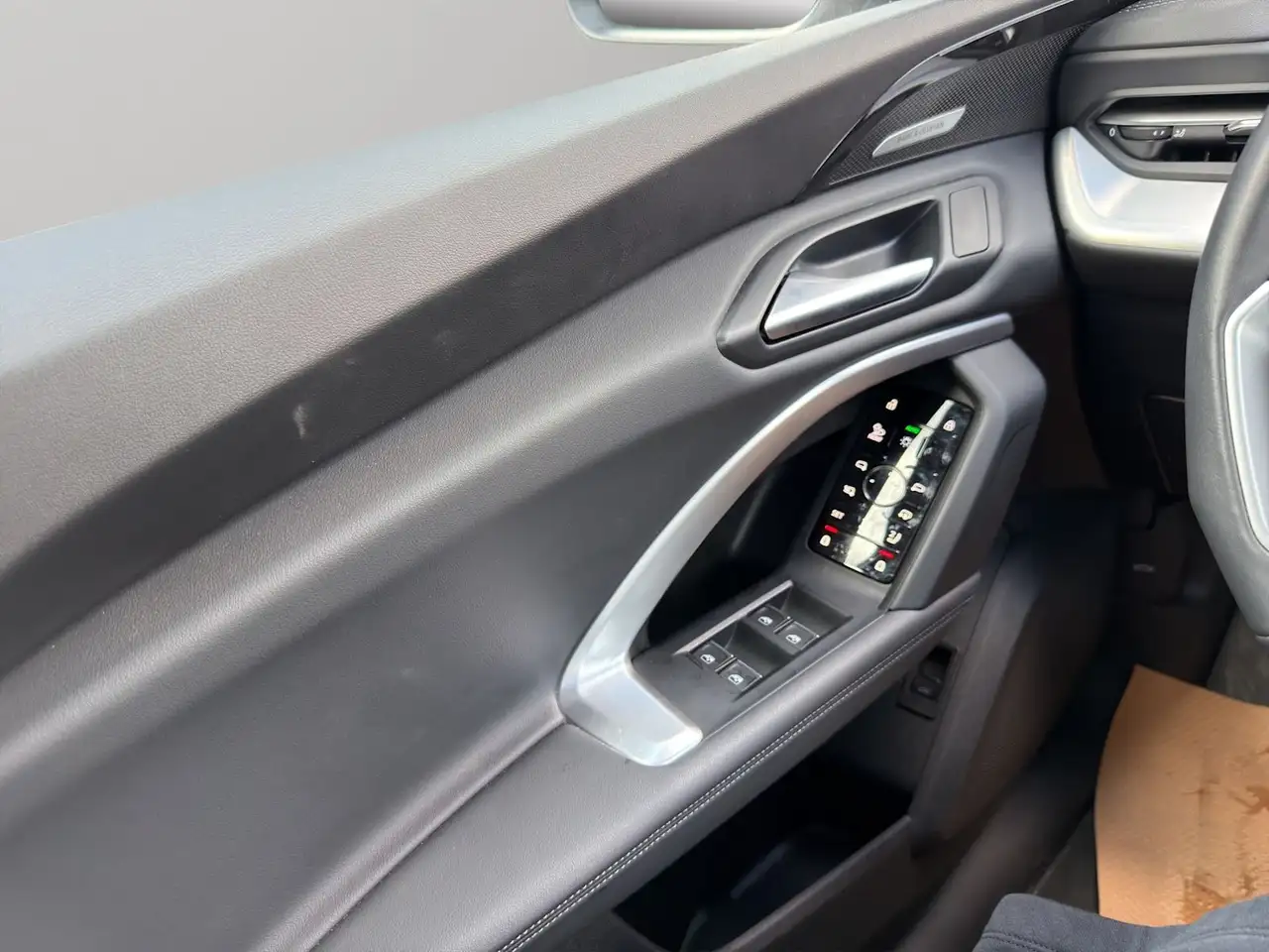 Audi Q5 - Image 12