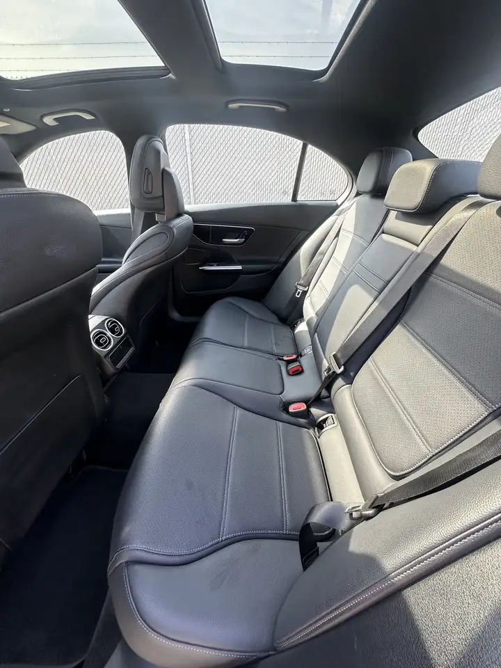 Mercedes-Benz C-Class - Image 14