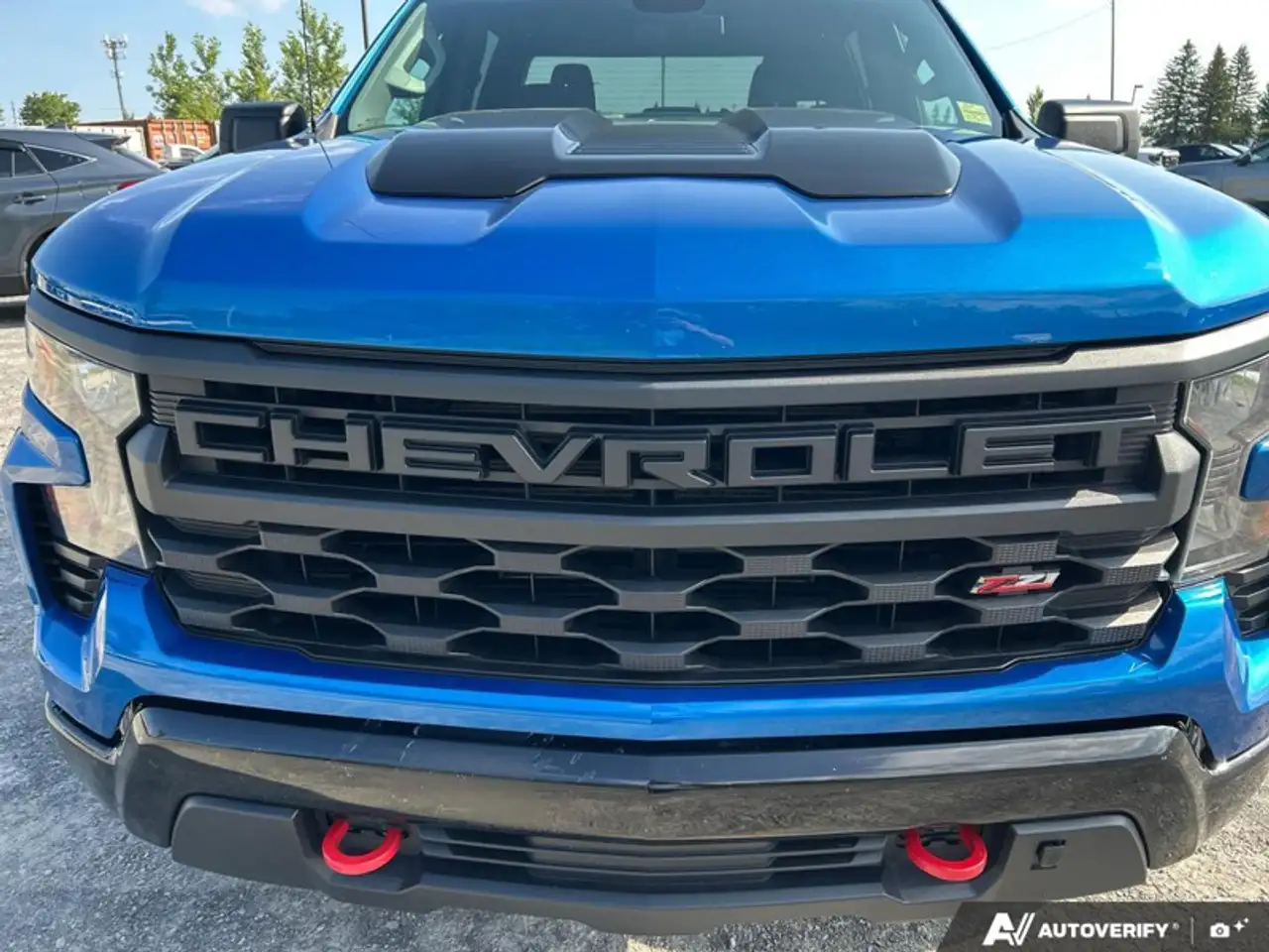 Chevrolet Silverado 1500 - Image 12