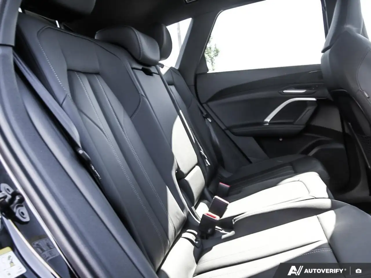 Audi Q5 - Image 10